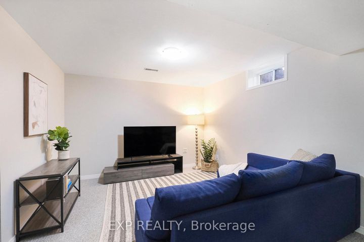 Photo 17 at 34 Avonmore Crescent, Nepean (Barrhaven East), Ottawa