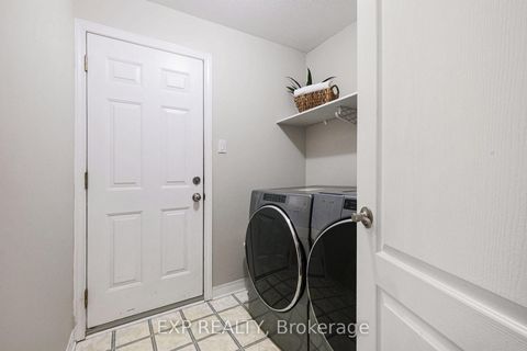 Photo 11 at 34 Avonmore Crescent, Nepean (Barrhaven East), Ottawa