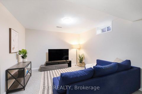 Photo 17 at 34 Avonmore Crescent, Nepean (Barrhaven East), Ottawa