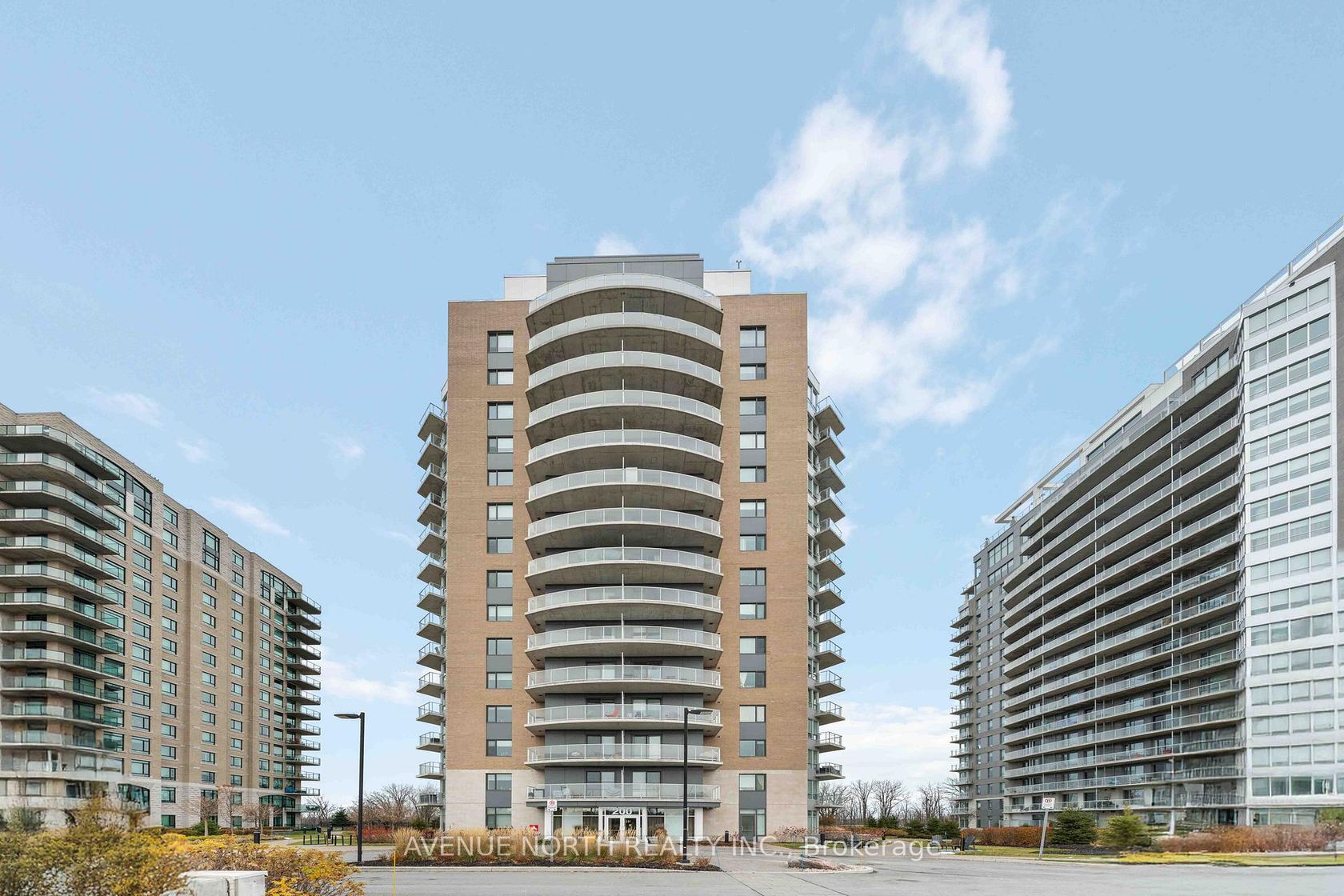 903 - 200 Inlet Private, Chatelaine Village, Orleans 2