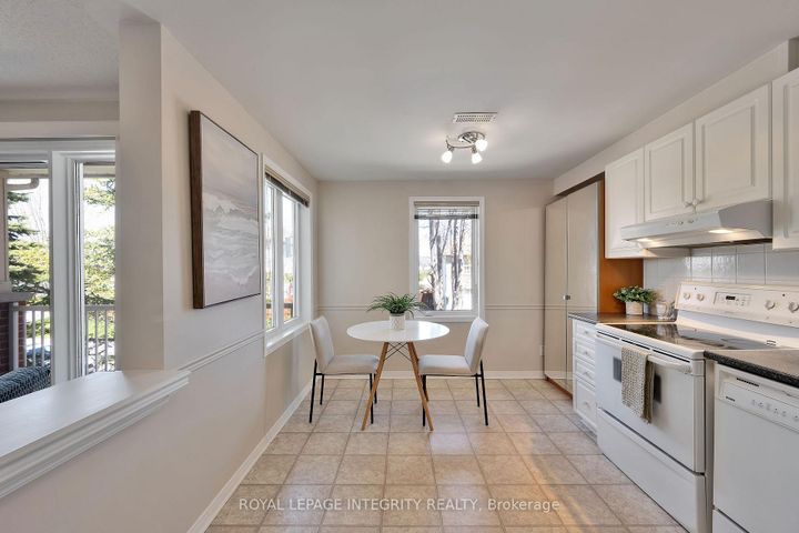 Photo 14 at B - 10 Daybreak Street, Nepean (Barrhaven East), Ottawa