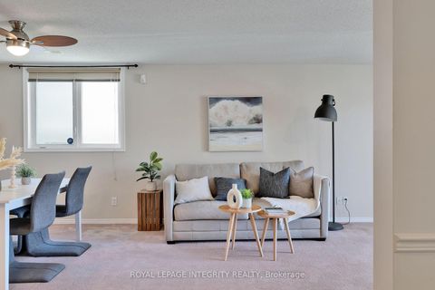 Photo 6 at B - 10 Daybreak Street, Nepean (Barrhaven East), Ottawa