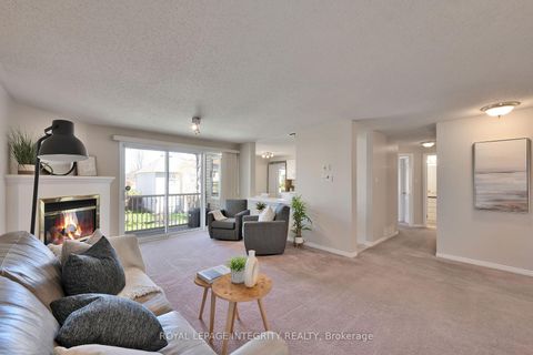 Photo 8 at B - 10 Daybreak Street, Nepean (Barrhaven East), Ottawa