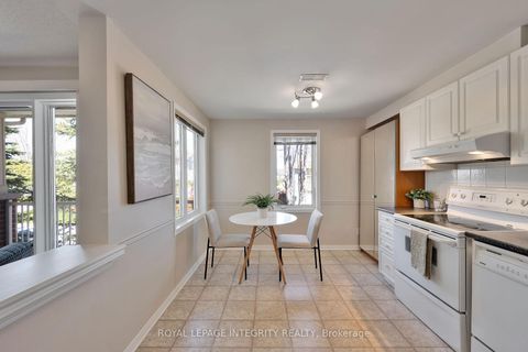 Photo 14 at B - 10 Daybreak Street, Nepean (Barrhaven East), Ottawa