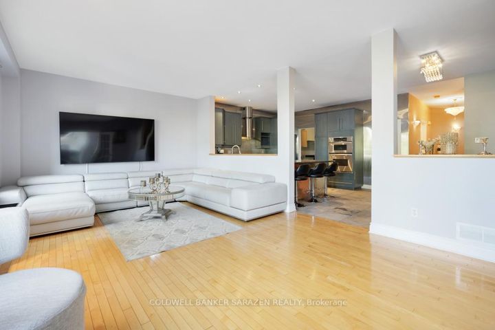 Photo 19 at 5 Escade Drive, Nepean (Barrhaven East), Ottawa