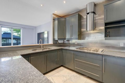 Photo 12 at 5 Escade Drive, Nepean (Barrhaven East), Ottawa