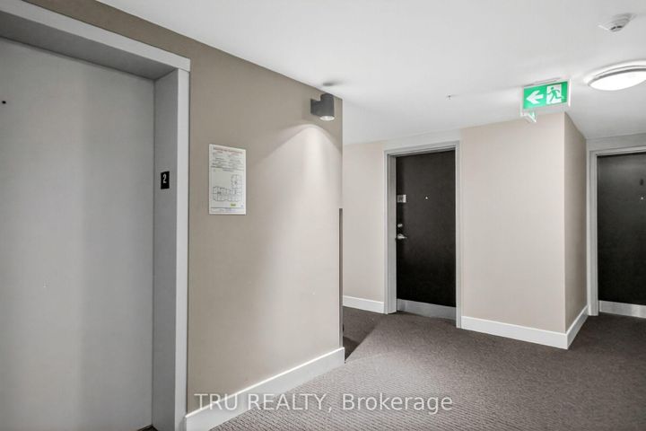 Photo 3 at 207 - 2785 Baseline Road S, Nepean (Redwood Park), Ottawa