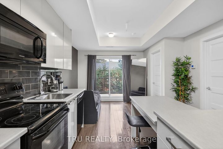 Photo 4 at 207 - 2785 Baseline Road S, Nepean (Redwood Park), Ottawa