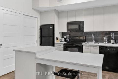 Photo 8 at 207 - 2785 Baseline Road S, Nepean (Redwood Park), Ottawa