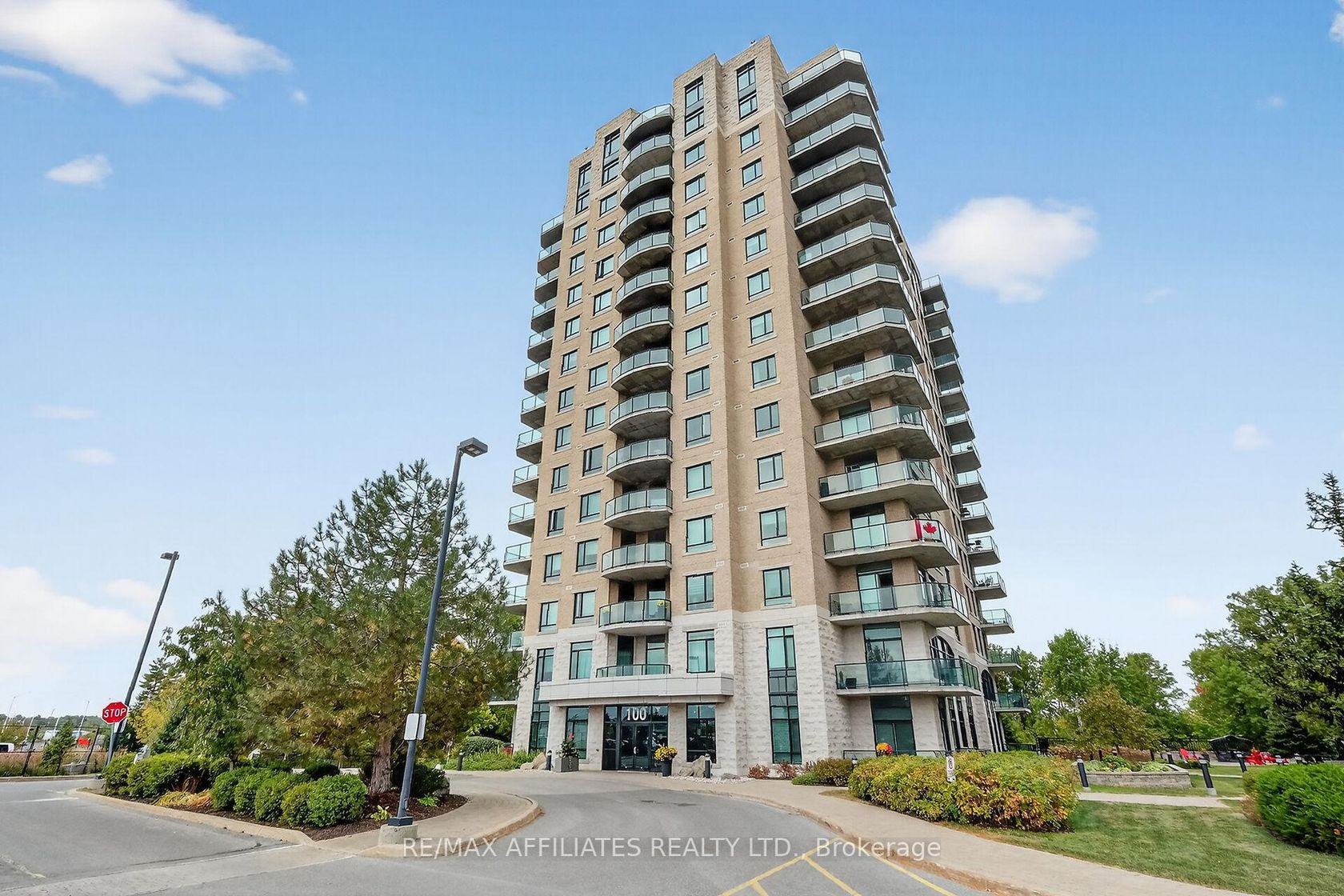 905 - 100 Inlet Private, Chatelaine Village, Orleans 2