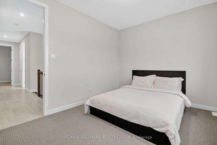Photo 31 at 720 Cappamore Drive, Nepean (Half Moon Bay), Ottawa