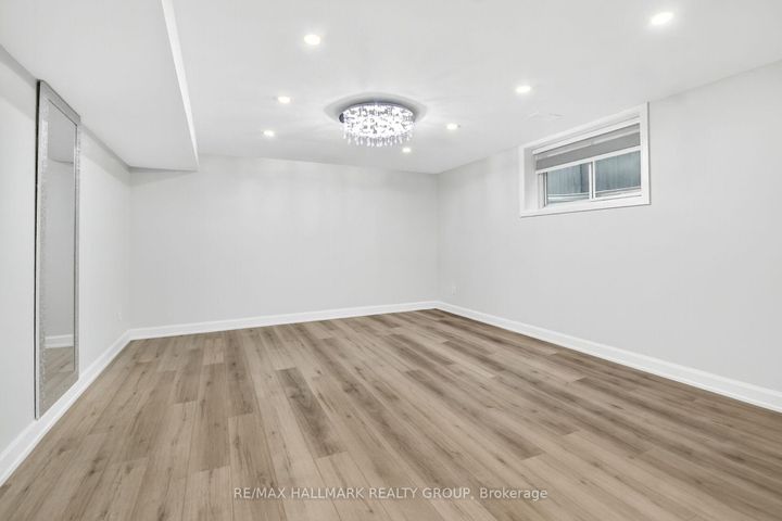 Photo 36 at 720 Cappamore Drive, Nepean (Half Moon Bay), Ottawa