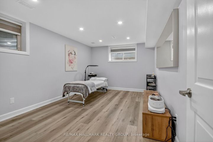 Photo 38 at 720 Cappamore Drive, Nepean (Half Moon Bay), Ottawa