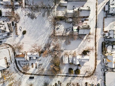 Photo 3 at 135 & 139 CHARLES Street, Carleton Place