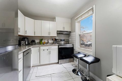 Photo 11 at B - 1741 Lamoureux Drive, Queenswood Heights South, Orleans