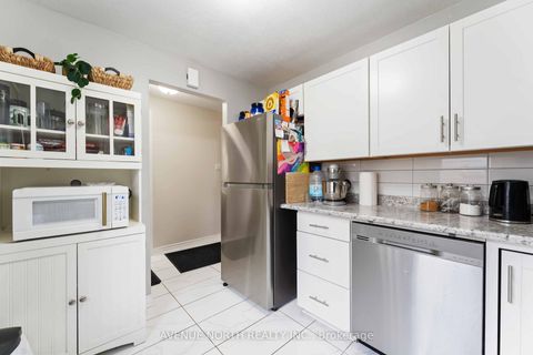 Photo 12 at B - 1741 Lamoureux Drive, Queenswood Heights South, Orleans