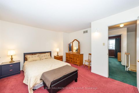 Photo 16 at 29 - 935 Cookshire Crescent, Fallingbrook/Ridgemount, Orleans