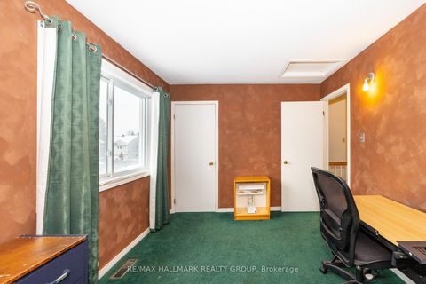 Photo 18 at 29 - 935 Cookshire Crescent, Fallingbrook/Ridgemount, Orleans