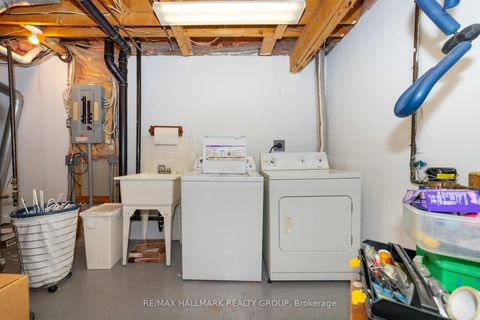 Photo 22 at 29 - 935 Cookshire Crescent, Fallingbrook/Ridgemount, Orleans