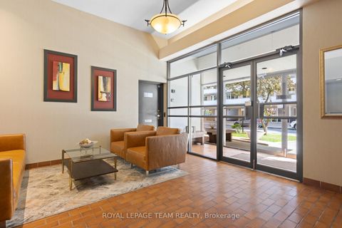 Photo 2 at 503 - 141 Somerset Street W, Ottawa Centre/Golden Triangle, Ottawa Centre