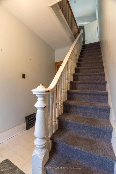 Photo 3 at 31 Daniel Street N, Arnprior