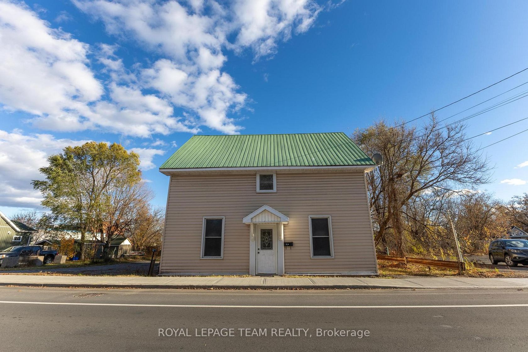 31 Daniel Street N, Arnprior 2