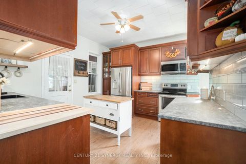 Photo 9 at 30 Kensington Avenue, SMITHS FALLS, Smiths Falls