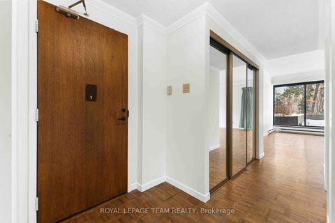 Photo 6 at 101 - 20 The Driveway Drive, Ottawa Centre/Golden Triangle, Ottawa Centre