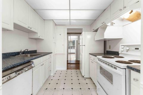 Photo 14 at 101 - 20 The Driveway Drive, Ottawa Centre/Golden Triangle, Ottawa Centre