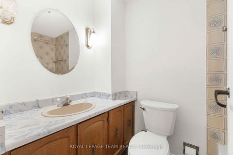 Photo 25 at 101 - 20 The Driveway Drive, Ottawa Centre/Golden Triangle, Ottawa Centre