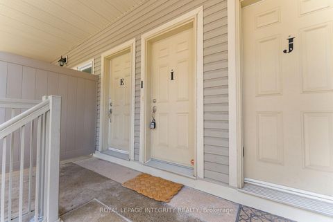 Photo 1 at I - 1109 STITTSVILLE MAIN Street, Stittsville (North), Stittsville