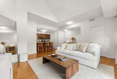 Photo 5 at I - 1109 STITTSVILLE MAIN Street, Stittsville (North), Stittsville