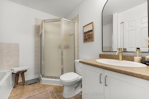 Photo 13 at I - 1109 STITTSVILLE MAIN Street, Stittsville (North), Stittsville