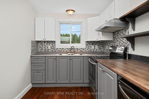 Photo 7 at 179 Victoria Street, Almonte, Mississippi Mills