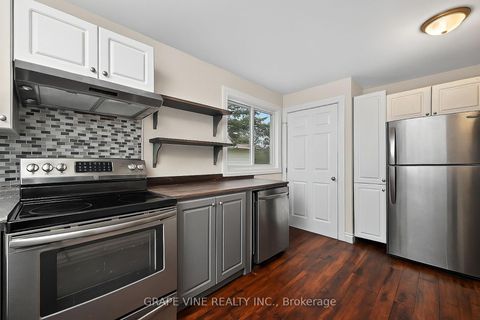 Photo 11 at 179 Victoria Street, Almonte, Mississippi Mills