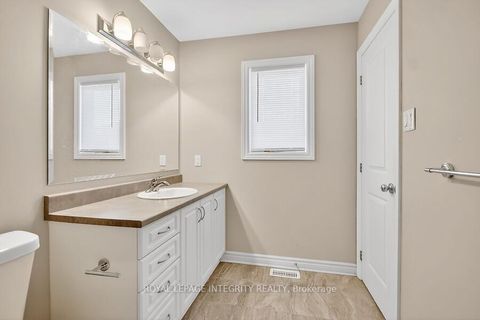 Photo 13 at 168 Bandelier Way W, Stittsville (North), Stittsville