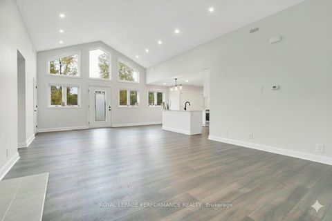 Photo 8 at 1797 March Road, CARP, Carp