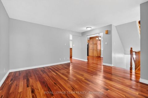 Photo 6 at 1475 York Mills Drive, Fallingbrook/Ridgemount, Orleans