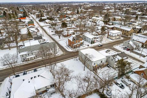 Photo 2 at 274 Bridge Street, Carleton Place