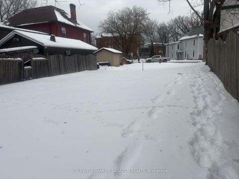 Photo 1 at 126 Elgin Street W, Arnprior