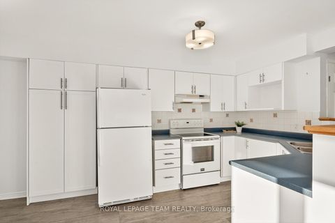 Photo 6 at 1431 Lynx Crescent, Fallingbrook/Pineridge, Orleans