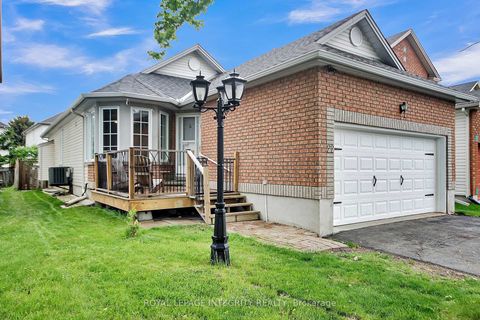 Photo 2 at 22 Halkirk Avenue, Glencairn/Hazeldean, Kanata