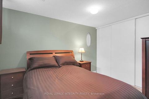 Photo 37 at 22 Halkirk Avenue, Glencairn/Hazeldean, Kanata