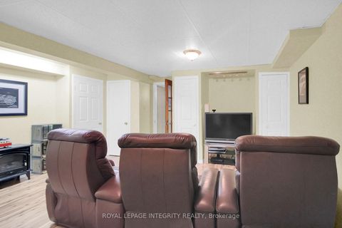 Photo 44 at 22 Halkirk Avenue, Glencairn/Hazeldean, Kanata