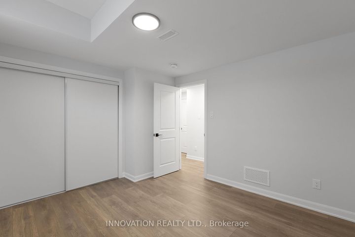 Photo 16 at 32 - 301 GLENROY GILBERT Drive, Nepean (Strandherd), Ottawa