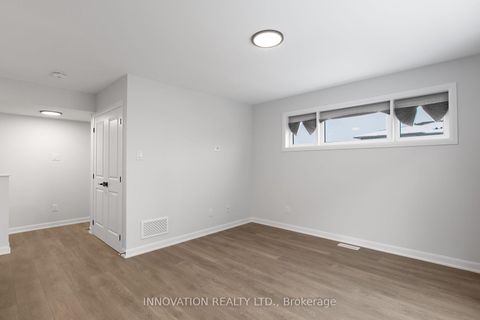 Photo 4 at 32 - 301 GLENROY GILBERT Drive, Nepean (Strandherd), Ottawa