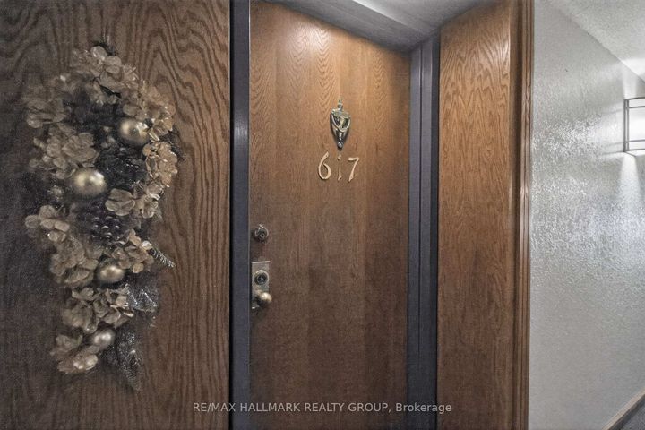 Photo 5 at 617 - 80 Sandcastle Drive, Nepean (Leslie Park), Ottawa