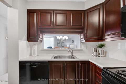 Photo 10 at 617 - 80 Sandcastle Drive, Nepean (Leslie Park), Ottawa