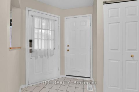 Photo 3 at 40 Baton Court, Katimavik, Kanata