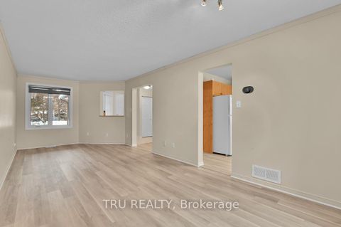 Photo 10 at 40 Baton Court, Katimavik, Kanata